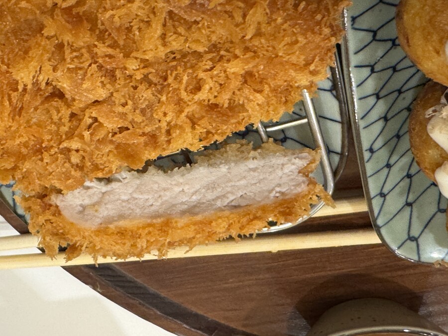 추운 저녁인데 식탁에 밥 한 공기 없는 신세.._7.jpg