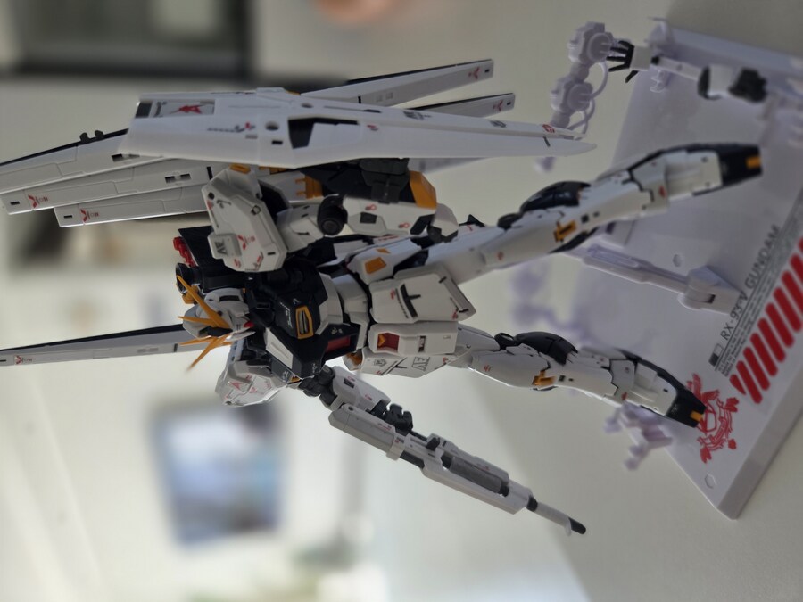 첫 건담 만들어봤습니다_4.jpg