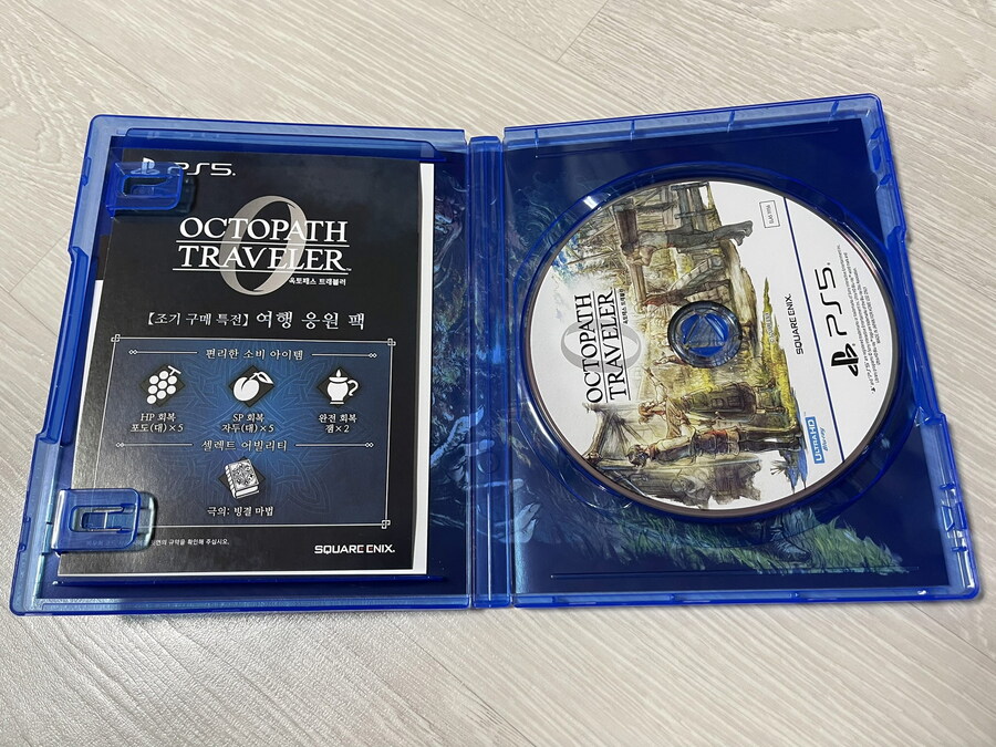 옥토패스 트래블러 0_2.jpg