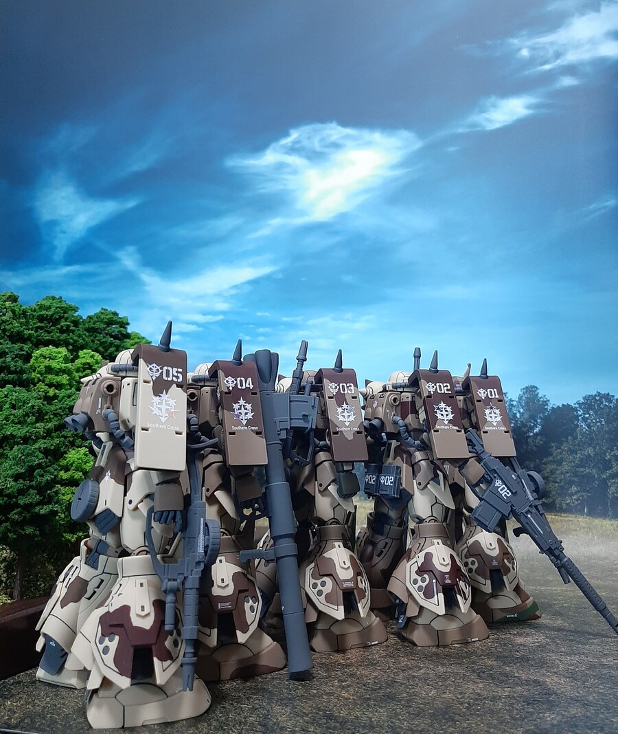 [아크릴 컬러 붓칠] 서던크로스 얼룩 자쿠 5체 모두 완료, 집합!_12.jpg