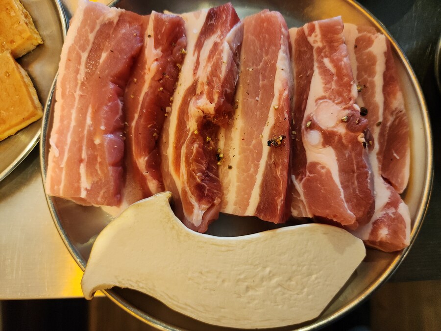 소갈비살, 삼겹살, 껍데기_4.jpg