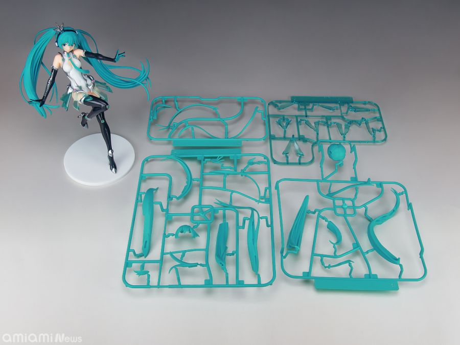 [굿 스마일] Reincarnation 레이싱 미쿠 2013 Ver 샘플 사진_29.jpg