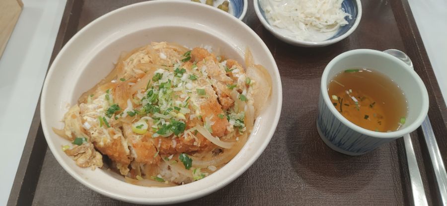 생각보다 맛있었던 가츠동_4.jpg