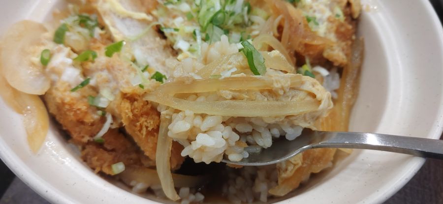 생각보다 맛있었던 가츠동_7.jpg