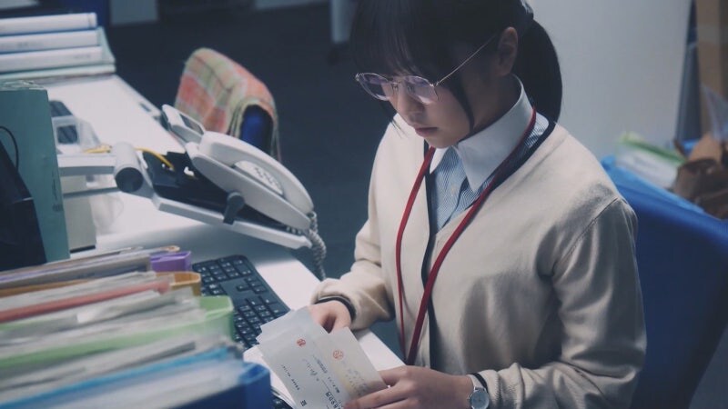 야근 중인 여직원이랑 단둘이 0000하는 부장님_1.jpg