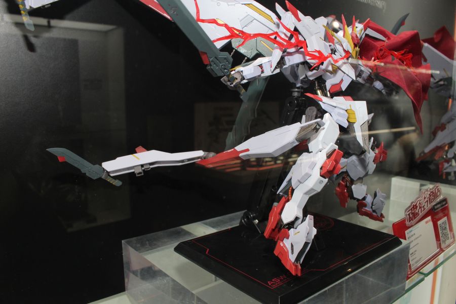 [반다이] 메탈 로봇혼 건담 마르코시아스 다각도 전시 사진_3.jpg