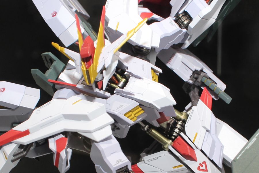 [반다이] 메탈 로봇혼 건담 마르코시아스 다각도 전시 사진_18.jpg