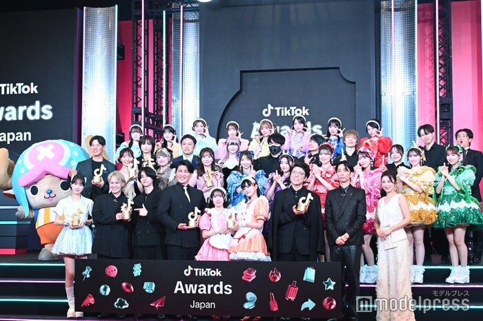 「TikTok Awards Japan 2025」 러브라이브! AiScReam 수상_2.jpg