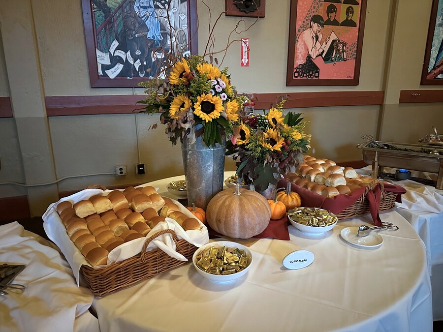 2025년 올해의 추수감사절 식사_2.jpg