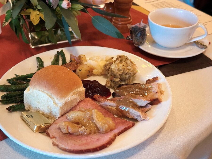 2025년 올해의 추수감사절 식사_9.jpg