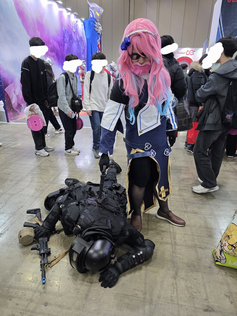 agf) 와일드 로제타님이랑 사진 찍음_4.jpg