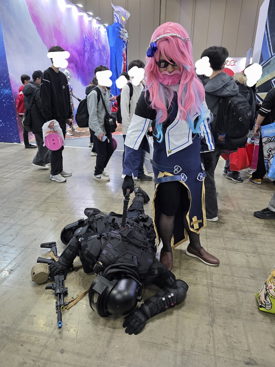 agf) 와일드 로제타님이랑 사진 찍음_5.jpg