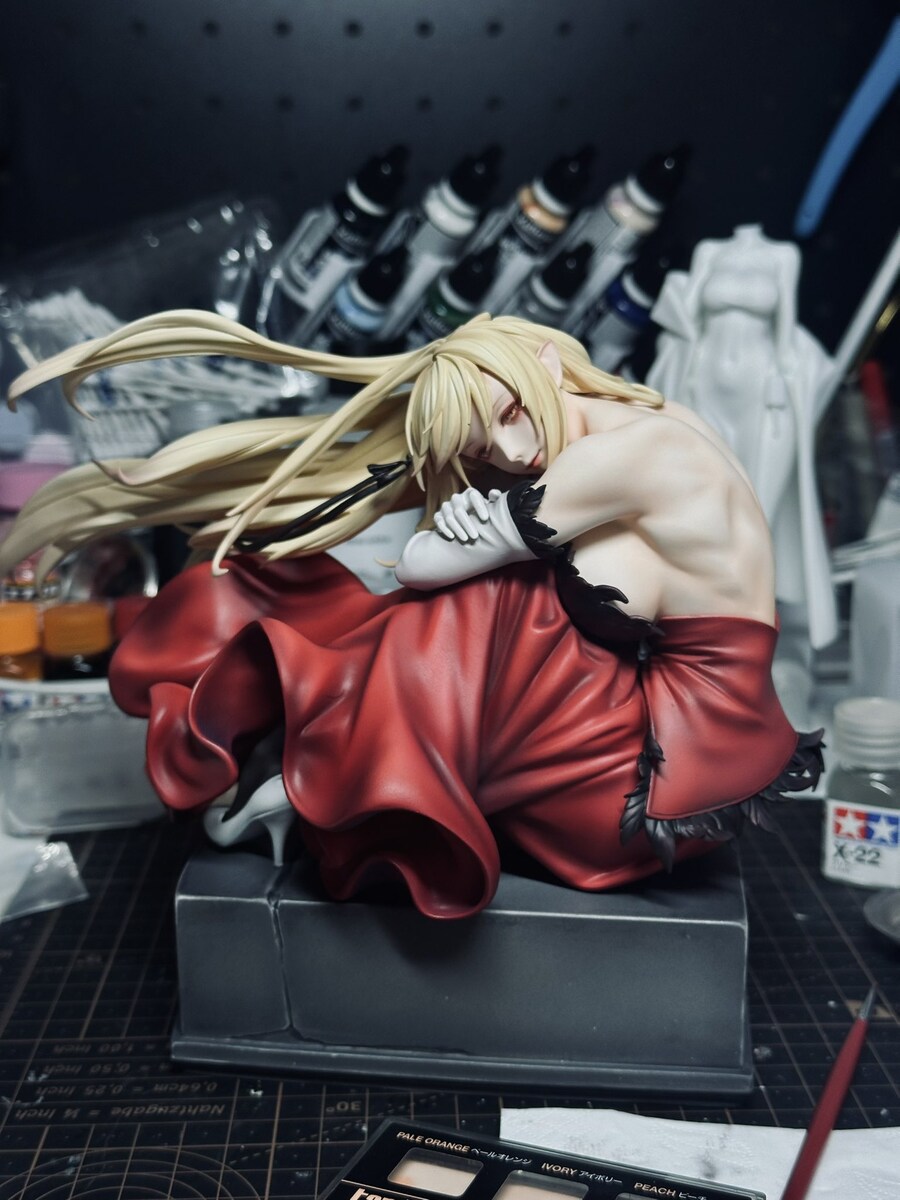 등근육이 예쁜 피규어_2.jpg