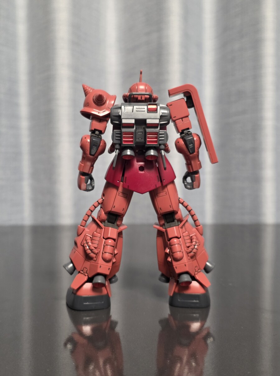 [HG] 샤아 전용 고기동형 자쿠2_4.jpg