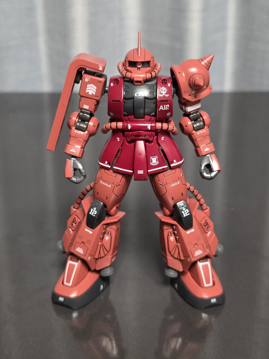 [HG] 샤아 전용 고기동형 자쿠2_6.jpg