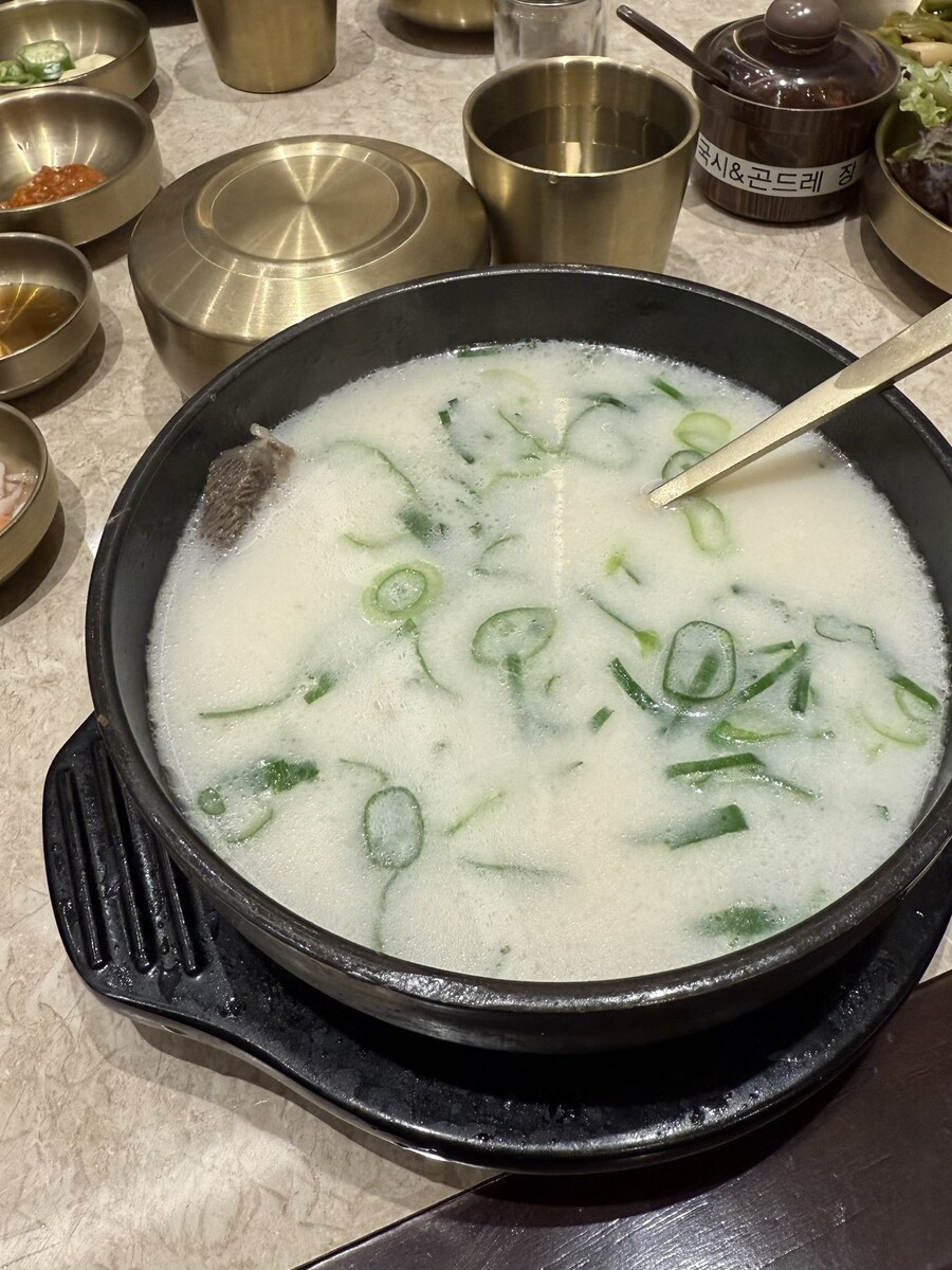 내한 행사 온 동료 성우의 식도락 리스트._2.jpg