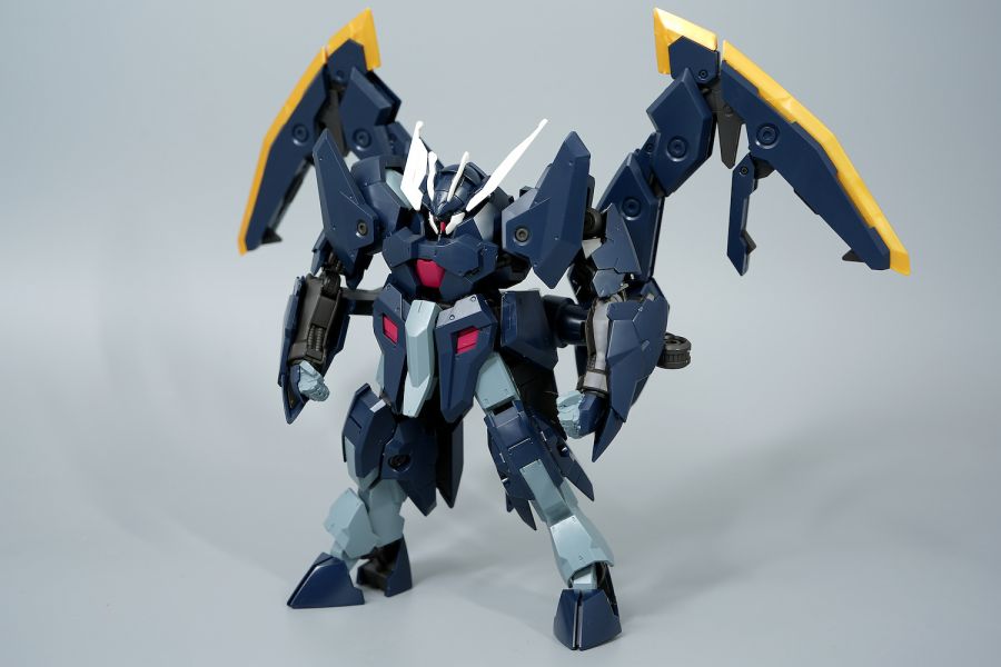 HG IBO 1/144 건담 자간 조합 사진_1.jpg