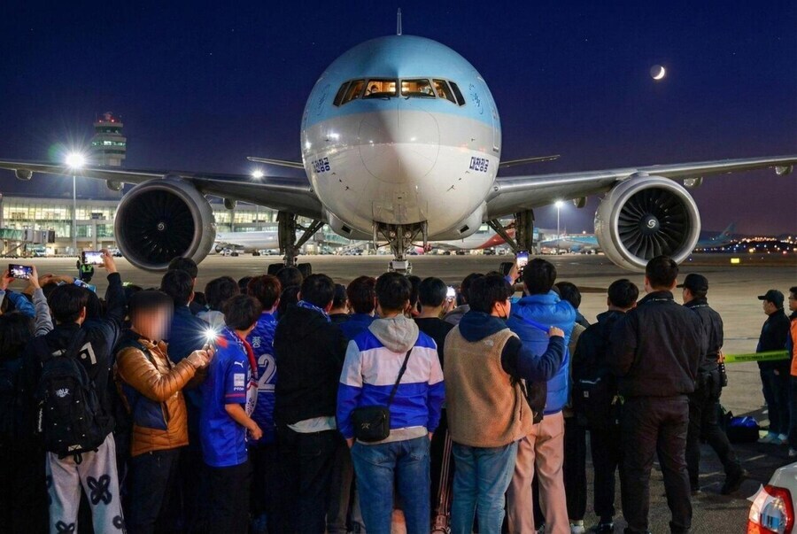 설마 수원팬들 제주도에서도 이러는 건 아니겠지?_1.jpg