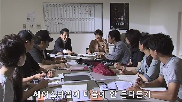 "그 아줌마가 죽었다고요? ㅅㅂ 오늘은 축제다!!!!"_38.jpg