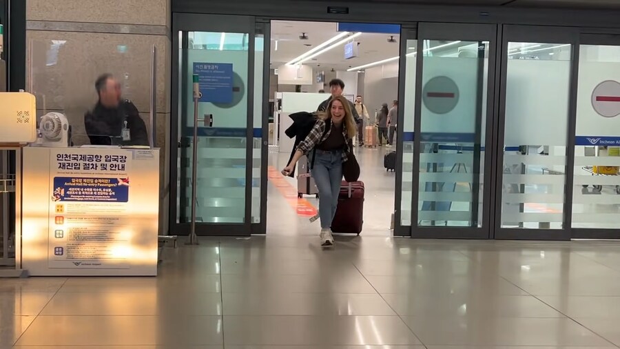 유튜브) 우크라이나에 있는 아내의 쌍둥이언니를 데려와준 남편_52.png