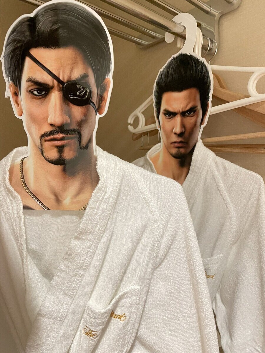 용과같이) 진짜 획기적이었던 굿즈_7.jpg