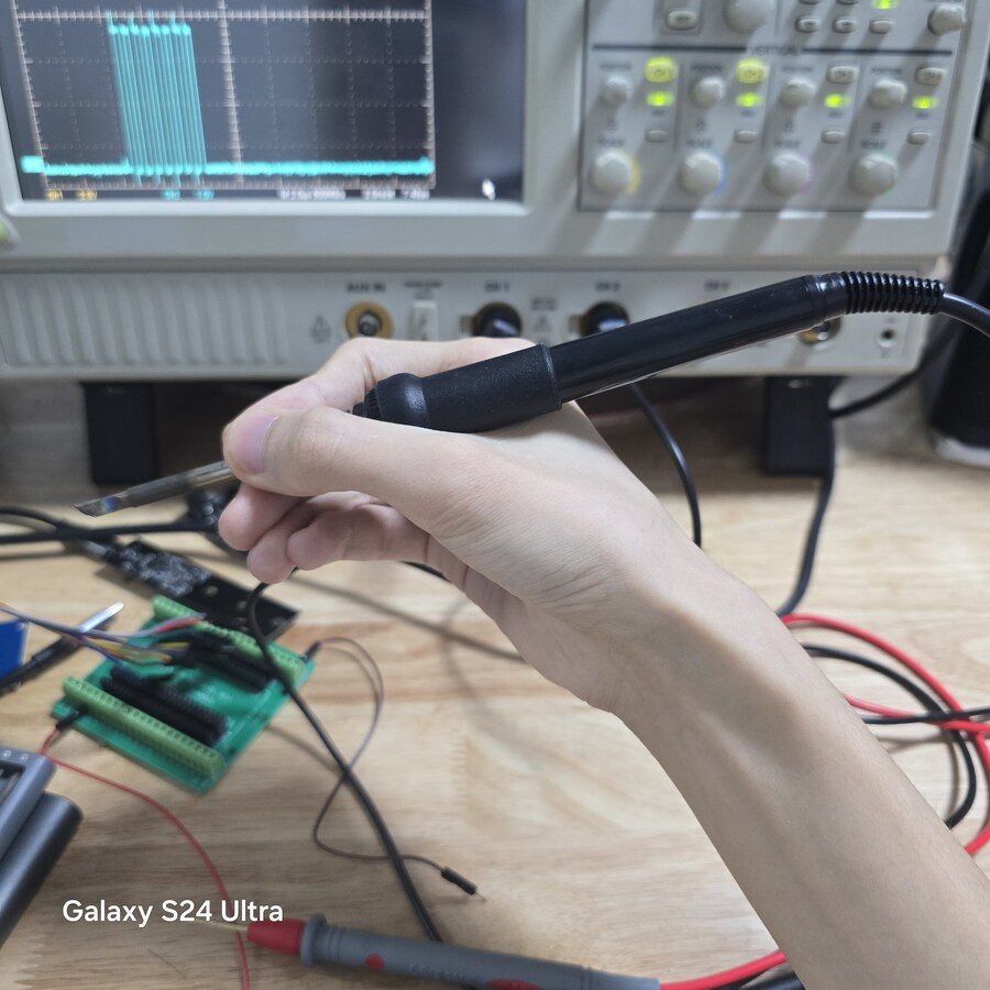 자기소개 트윗하나로 화재가 된 버튜버_3.jpg