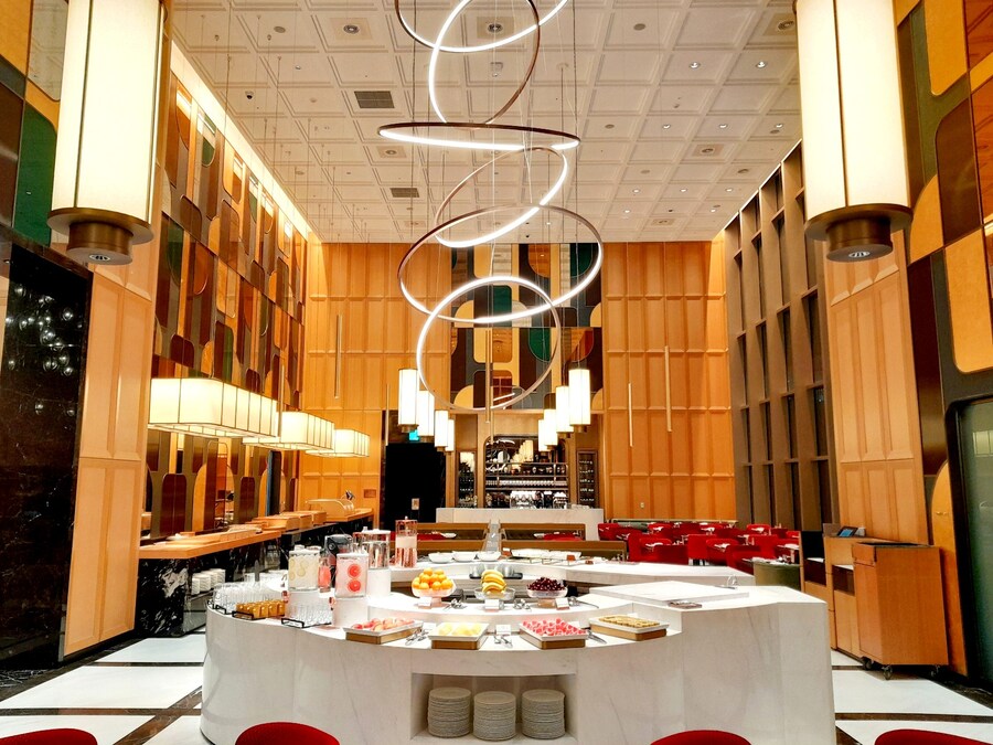 새롭게 떠오르는 호텔 뷔페의 강자_3.jpg