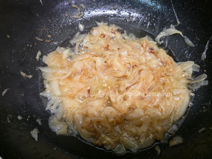 직장에서 3천원씩 걷어서 해먹는 점심 카레 김치수육_3.jpg