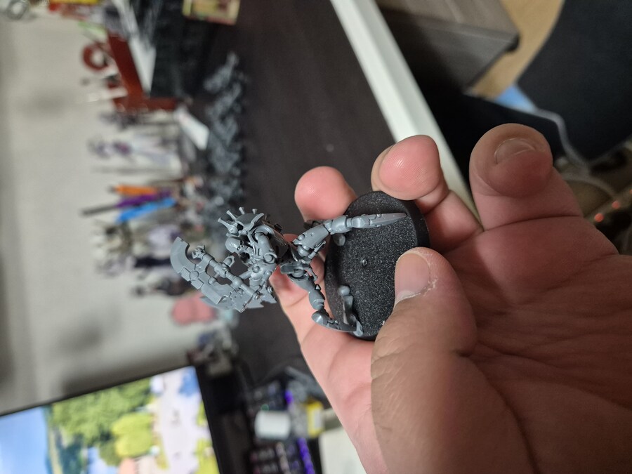 워해머)시험 앞둔 대학생이 밤늦게까지 하는짓_2.jpg