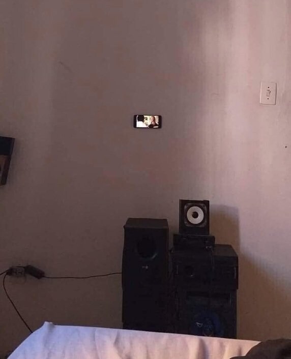 백만원 넘는 벽걸이tv_1.jpg