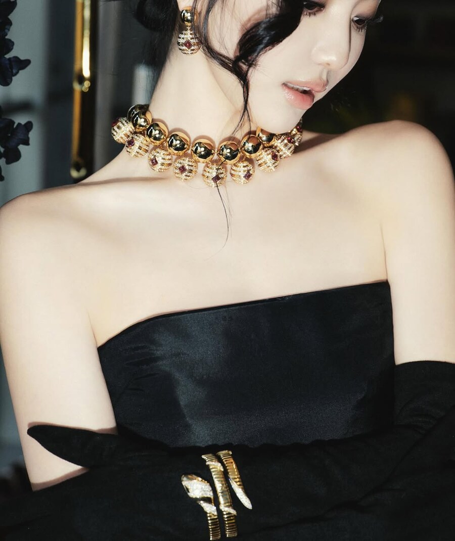 [에스파] 닝닝 x 보그 : 닝닝 23살🦋 보그 차이나 20살🎂_6.jpg