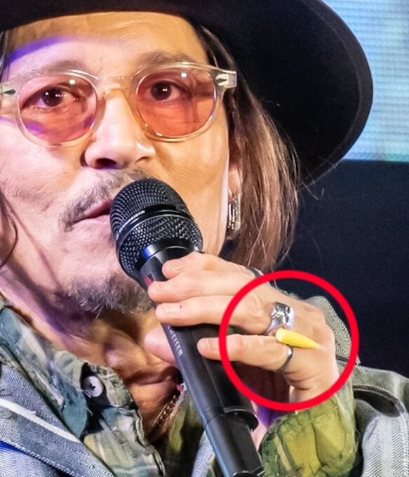 조니 뎁 근황_1.jpg