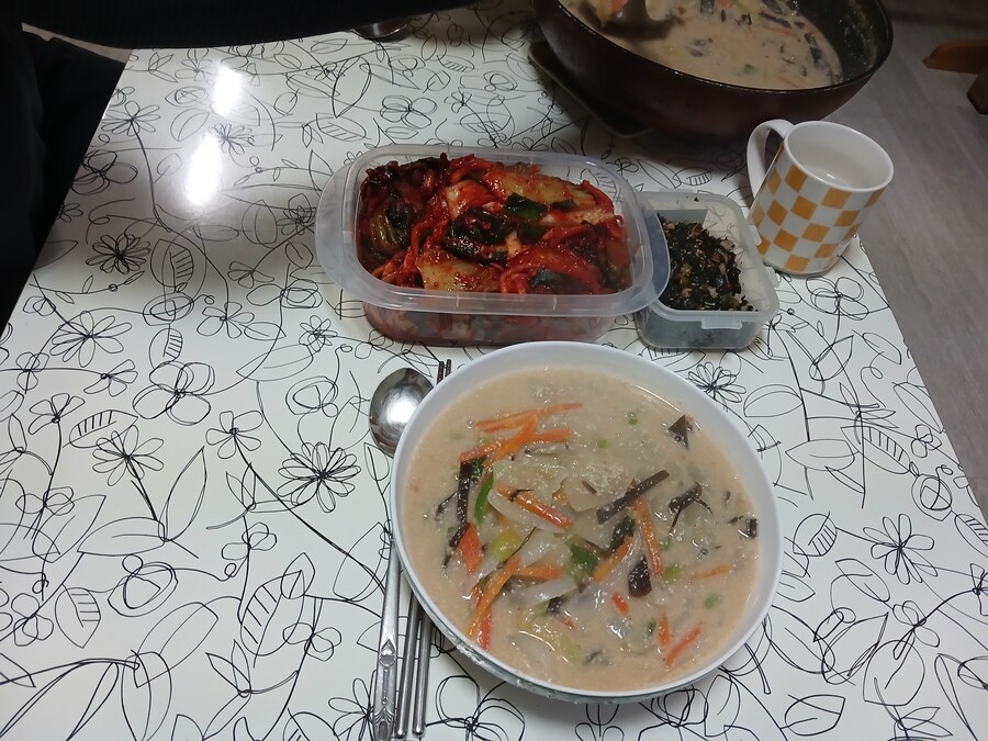 들깨수제비 (12월 11일)_1.jpg