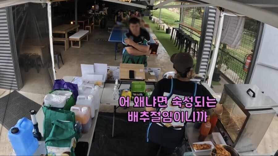 ??? : 김치 전용 냉장고가 있다고? 농담이지?_2.jpg