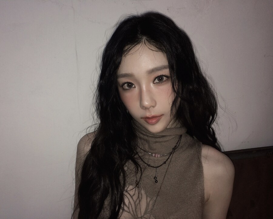 [태연] 영혼이 너무 좋습니다👍'인사(Panorama)' 레코딩 비하인드_2.jpg