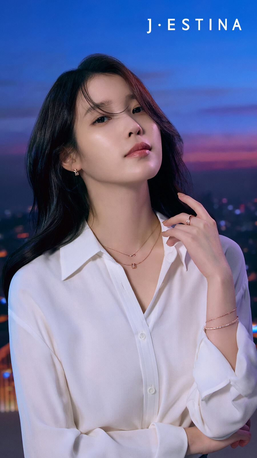 제이에스티나, 아이유 시크릿 월페이퍼_2.jpg