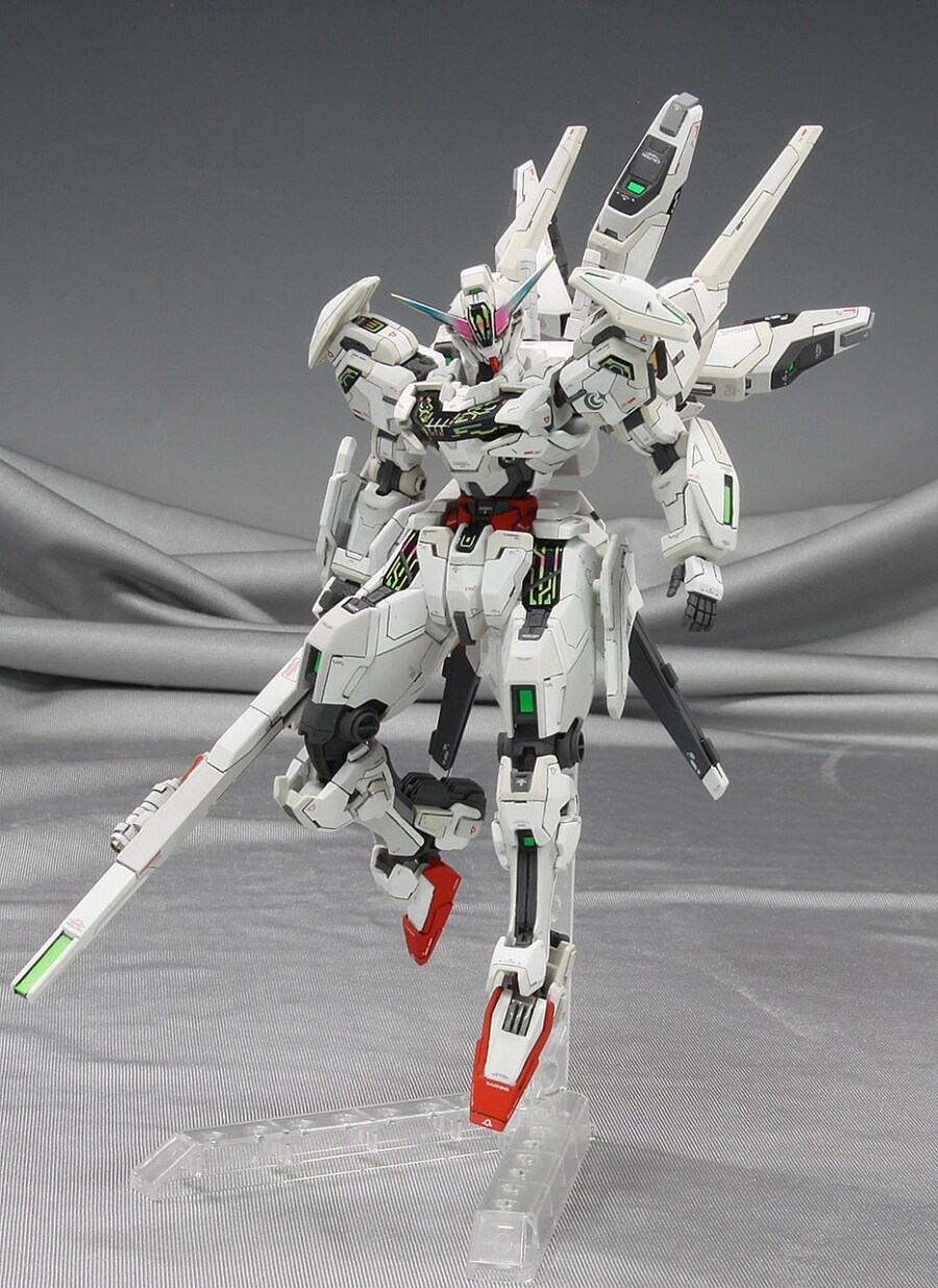 [HG] 1/144 건담 캘리번 Gundam Calibarn 완성_8.jpg