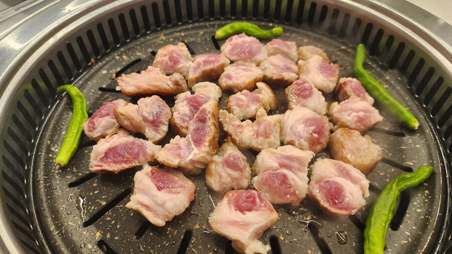 올해 마지막 회사 팀원들과의 식사_2.jpg