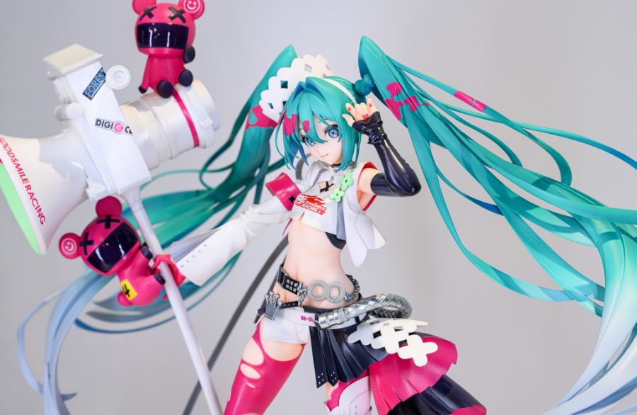 [굿 스마일] 레이싱 미쿠 2025 Ver 전시 사진_6.jpg