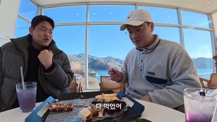 남자들이 고급 카페에 가면 벌어지는 일.jpg_24.png