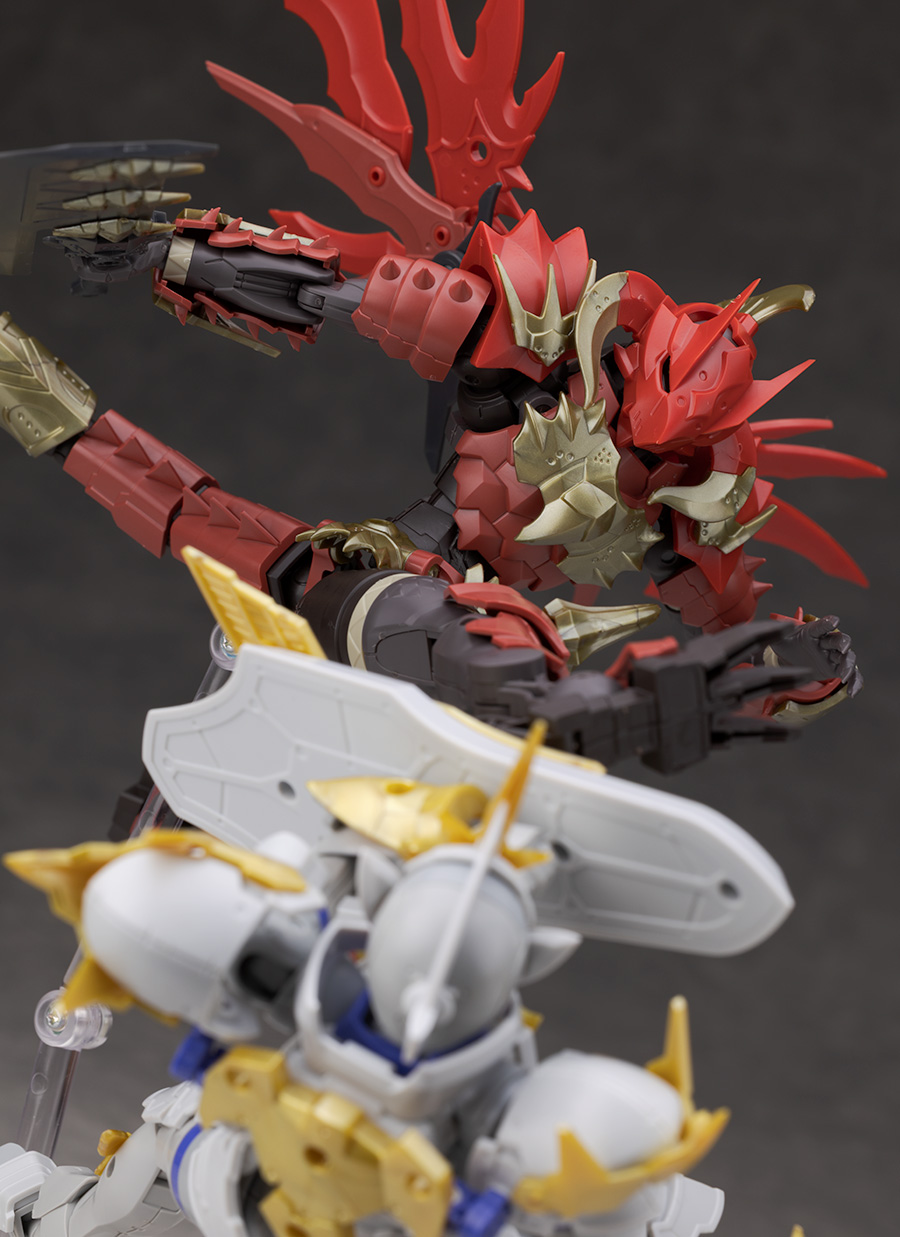 30MF 클래스 업 아머 드래고니아 로드 해외 리뷰 2_60.jpg