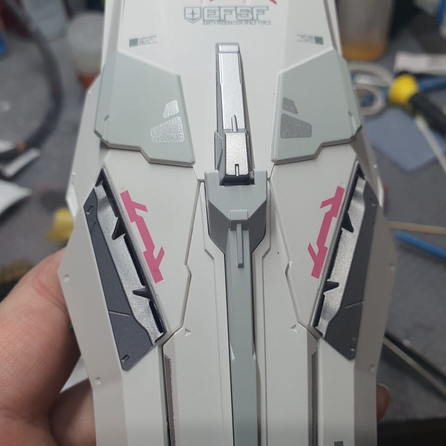 리버샷 맞은 메스 뉴건담 수리_46.png