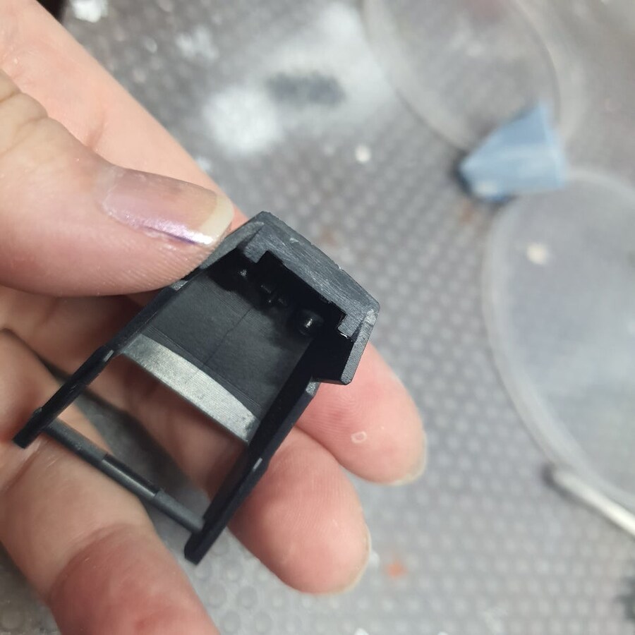 리버샷 맞은 메스 뉴건담 수리_91.png