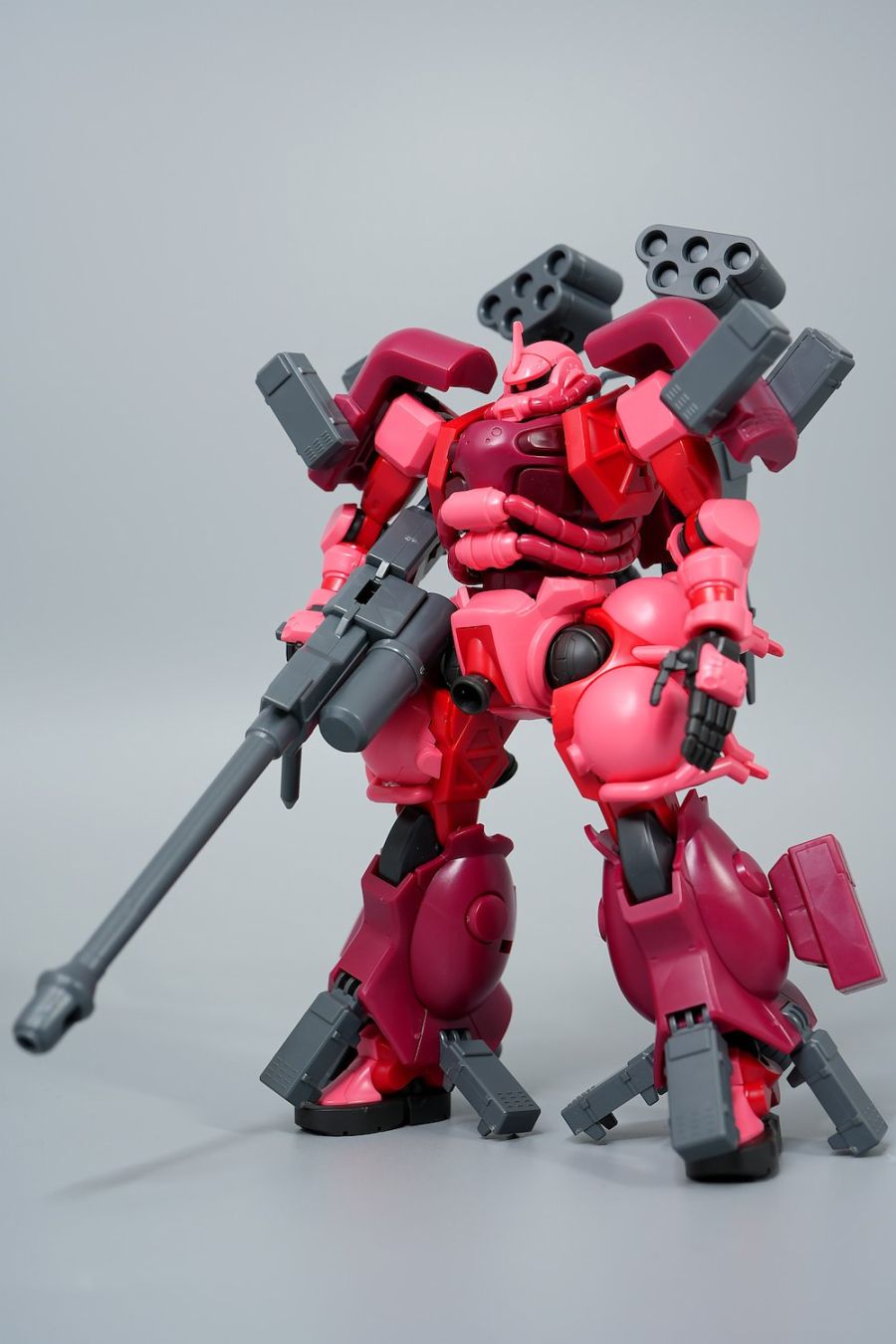 HG GQ 1/144 샤아 전용 자쿠 + 어메이징 부스터 조합 사진 2_1.jpg