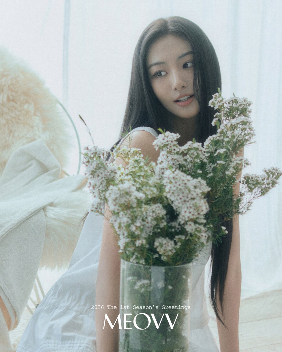 [컨셉포토] 미야오 첫 번째 시즌 그리팅 [MEOVV] 1_4.jpg