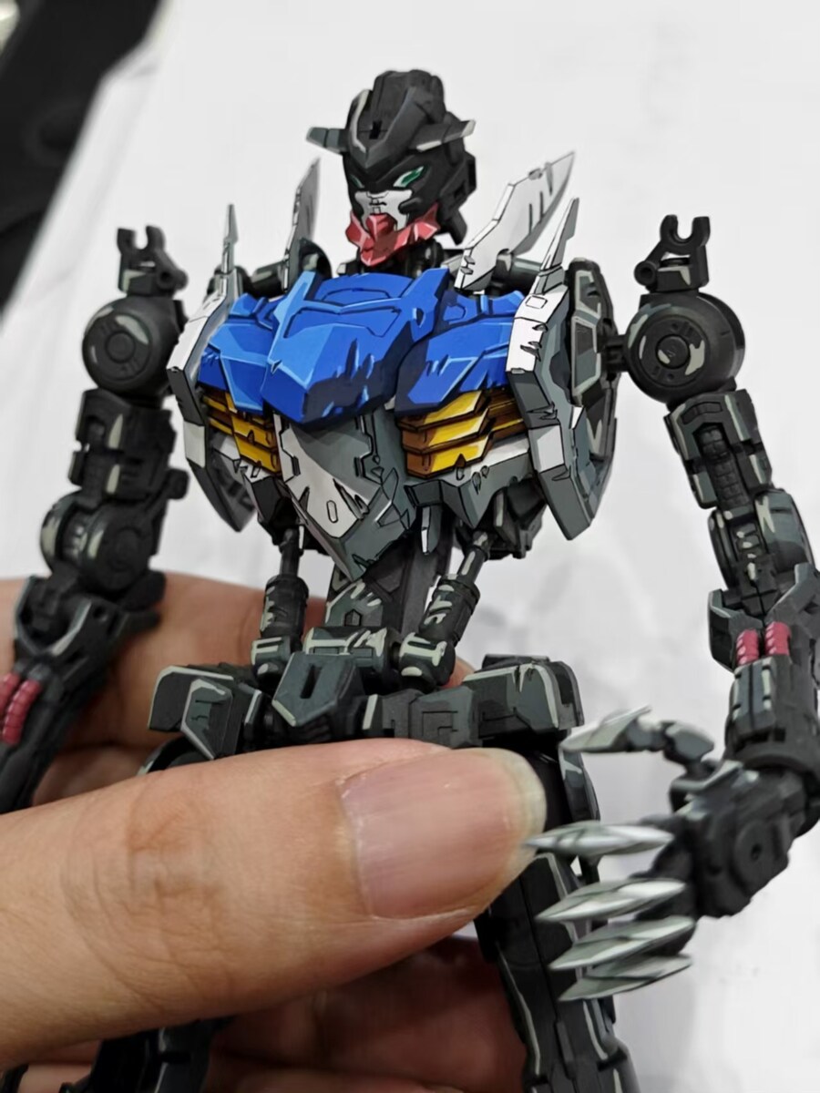 이번에 출시된 반다이 MG 발바토스 루프스 이차원 도색_5.jpg