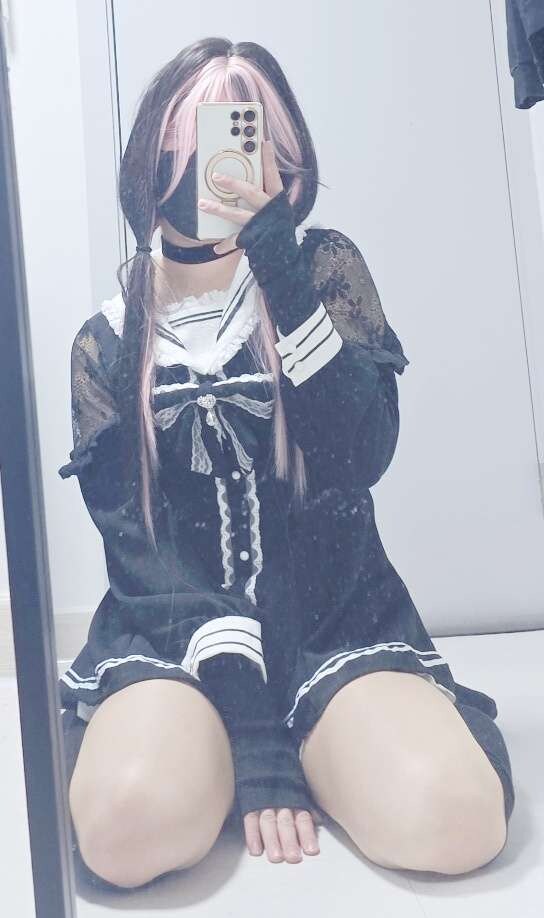 버튜버) "남자도 여자처럼 다루면 여자가 돼" 를 실시간으로 겪는중_2.png