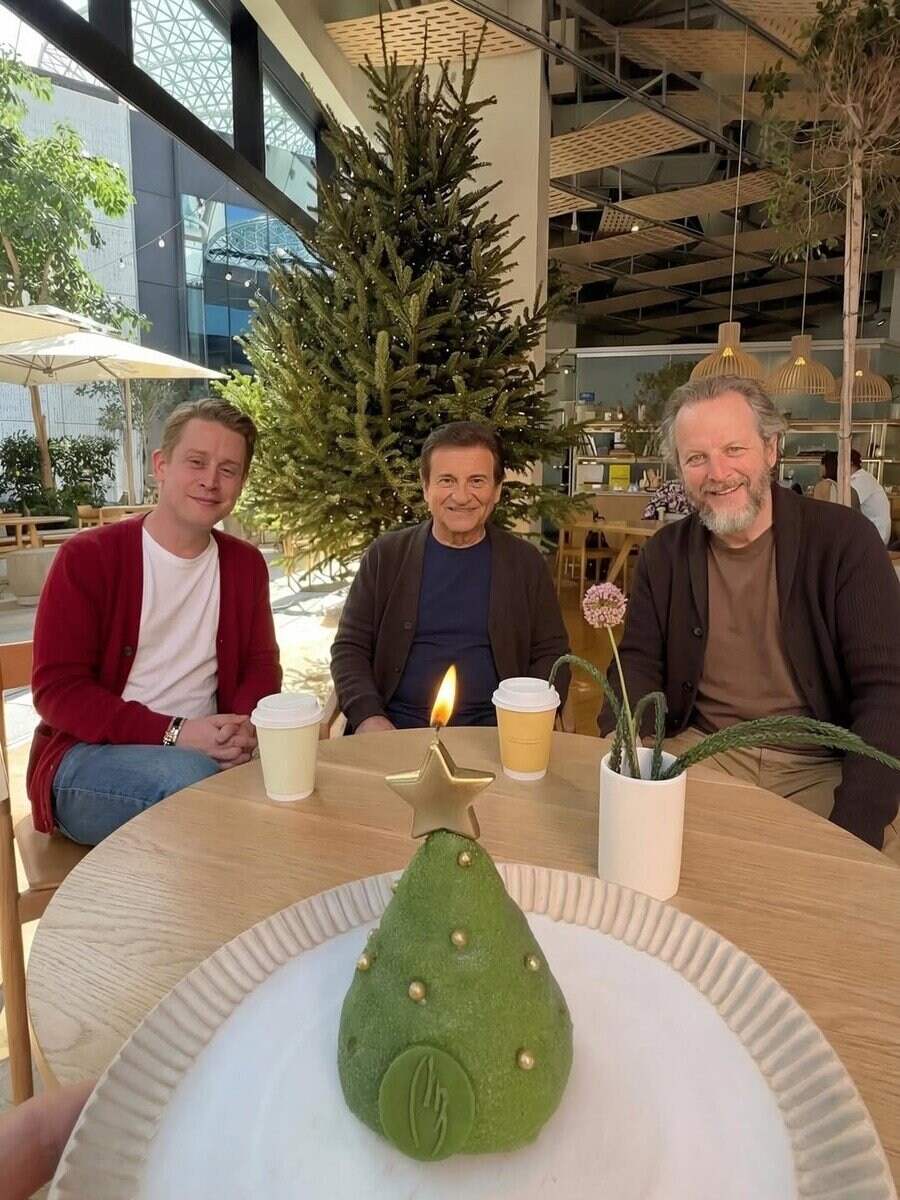 나홀로 집에 도둑들과 재회한 맥컬리 컬킨_2.jpg