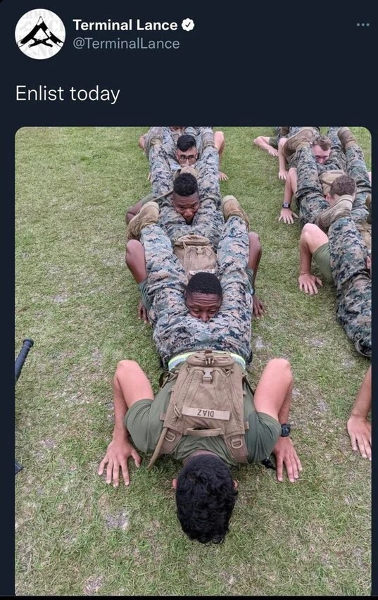 미해병대의 기합찬 푸씨업_1.jpg