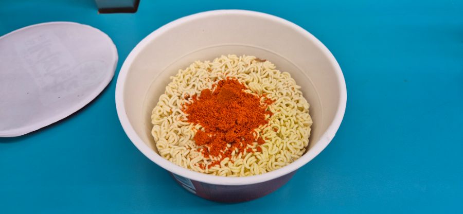 GS25에서 양푼 김치찌개라면을 먹어봤습니다._3.jpg